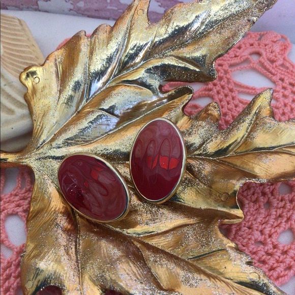 Vintage 80’s Enamel Earrings Gold Metal Base Red Pink Swirls Oval Earrings Post - Picture 8 of 14